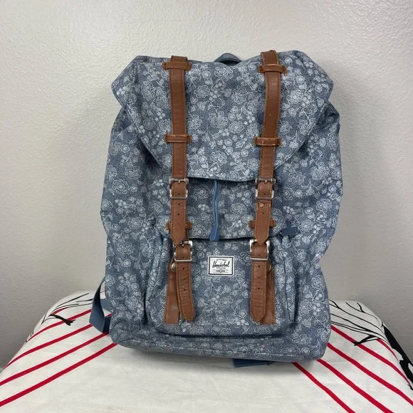 Herschel Supply Company | Bags | Herschel Supply Company  display picture 1